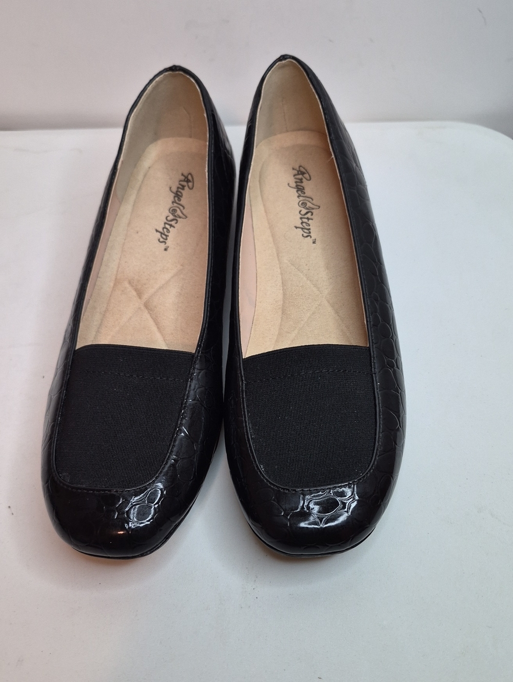 Angels Black Croc-Embossed Slip-On Loafers Size 7.5W